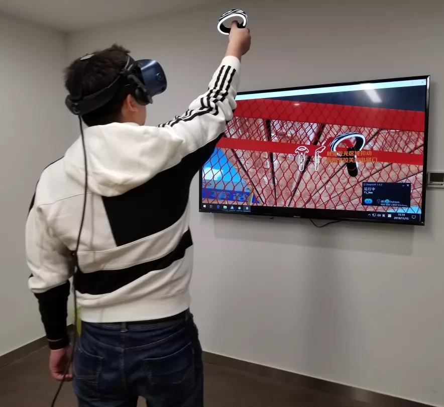vr体验.jpg